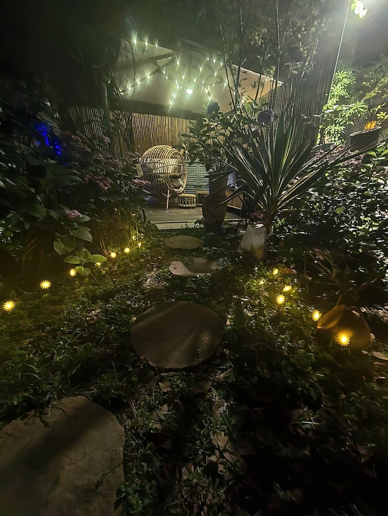 Luminous Solar Sunflower String Lights – Waterproof Pathway Garden Stakes (8 Lighting Modes)