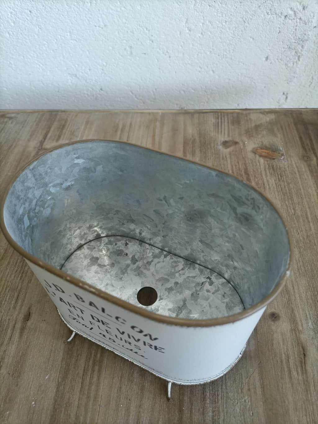 Vintage Galvanized Metal Planter Pot with Legs – Rustic Farmhouse Flower Bucket 6