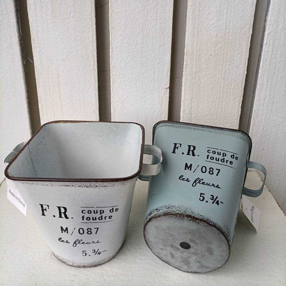 French Country Vintage Planter – Rustic "Coup de Foudre" Square-Top Metal Bucket (2 Colors)