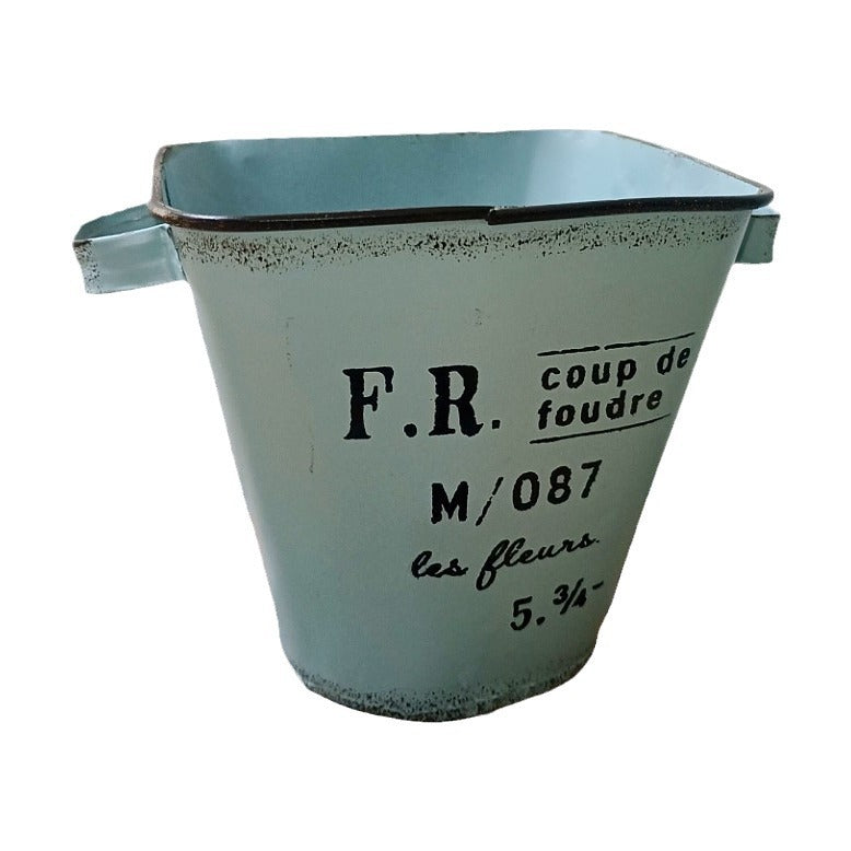 French Country Vintage Planter – Rustic "Coup de Foudre" Square-Top Metal Bucket (2 Colors)