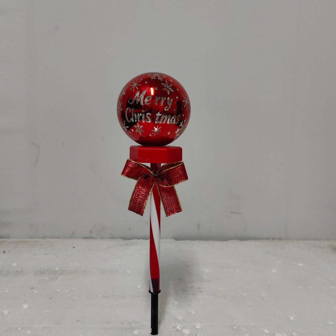 Solar Christmas Snowflake Garden Lights – Set of 2 Red Ball Lawn Stakes