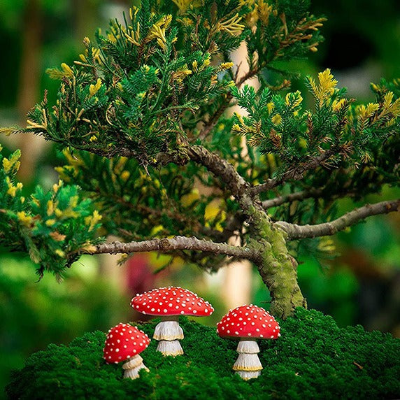 Glow-in-the-Dark Fairy Garden Toadstools – Miniature Resin Mushroom Stakes