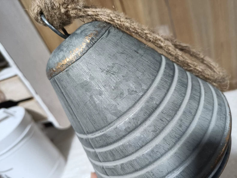 One-of-a-Kind Rustic Iron Bell – Vintage Ribbed Farmhouse Hanging Bell with Jute Rope & Gold Accents – Weathered Cabin & Porch Decor (16x18cm)