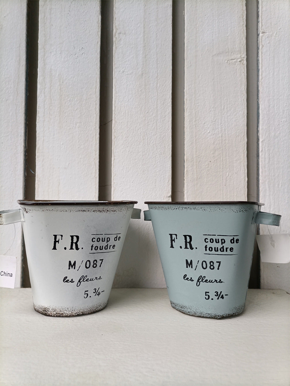 French Country Vintage Planter – Rustic "Coup de Foudre" Square-Top Metal Bucket (2 Colors)