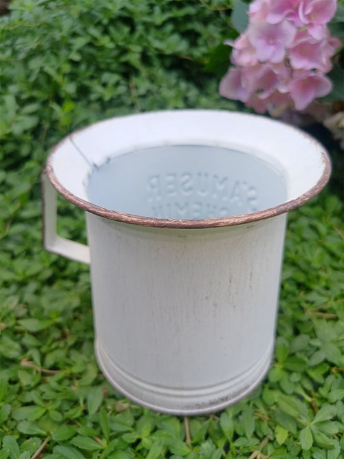 French Country Vintage Planter – Rustic "S'amuser" Cup-Shaped Metal Bucket (3 Colors)