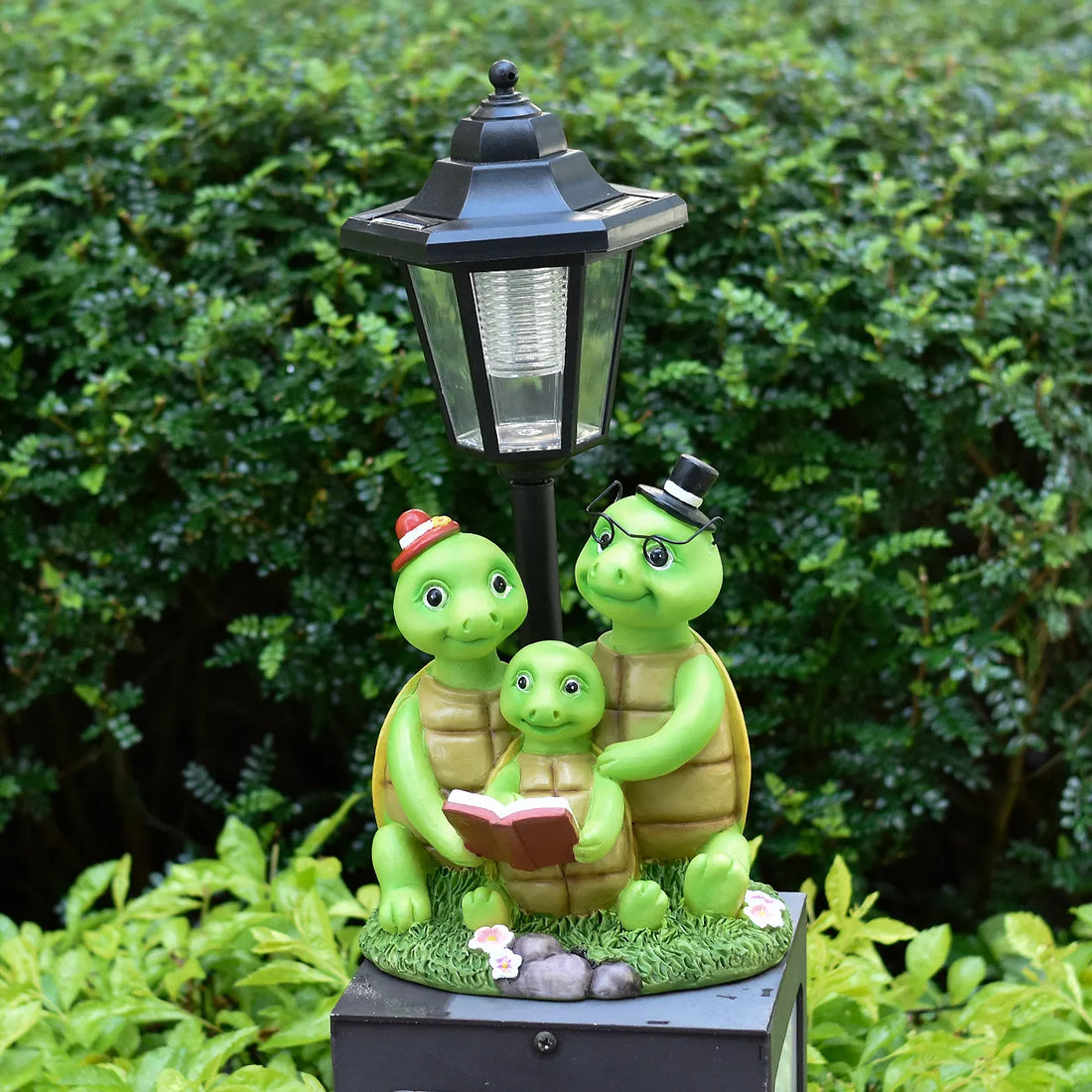 Hand-painted resin frog couple garden statue with LED lantern on black post