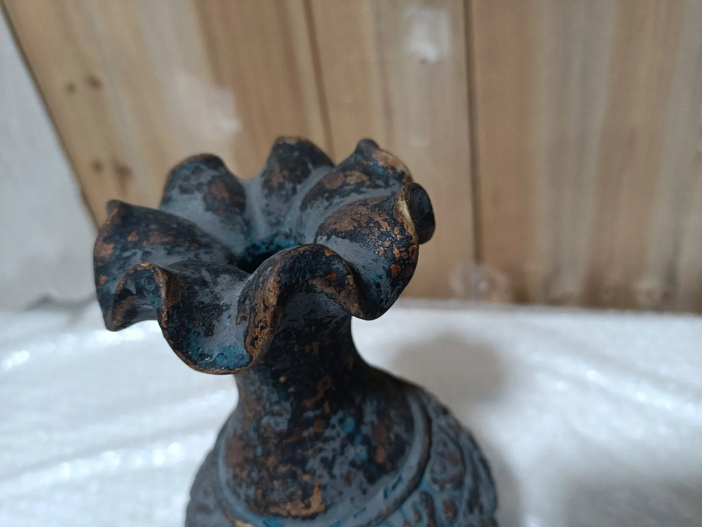 Vintage Ruffled Verdigris Vase – Ornate Embossed Resin Pedestal Urn