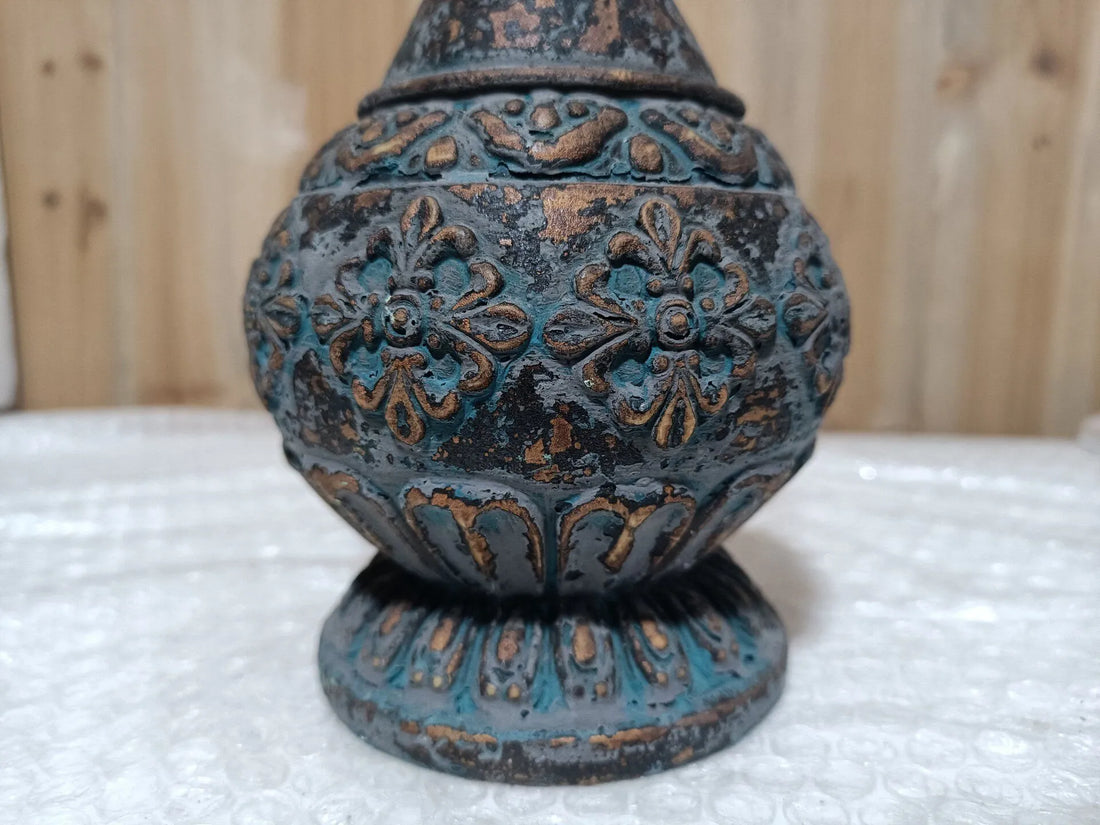 Vintage Ruffled Verdigris Vase – Ornate Embossed Resin Pedestal Urn