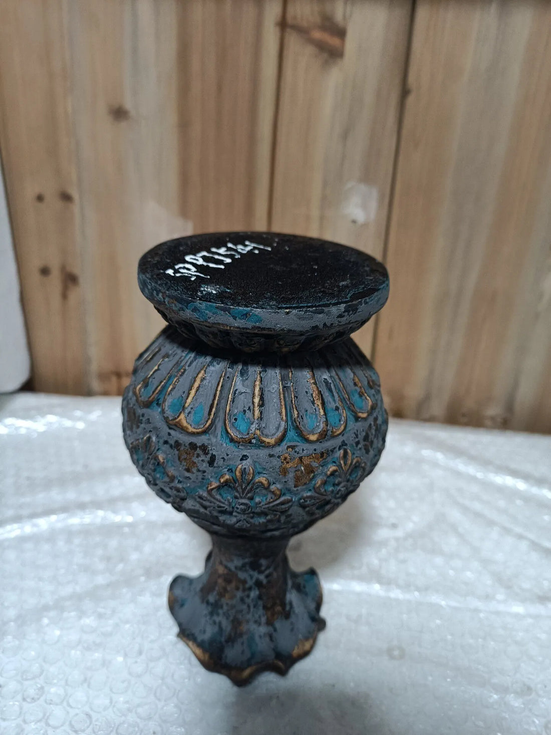 Vintage Ruffled Verdigris Vase – Ornate Embossed Resin Pedestal Urn