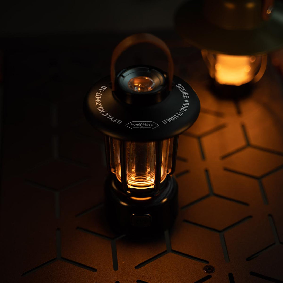 Retro Camping Lantern Warm Ambient Light USB Rechargeable Cafe Table Lamp